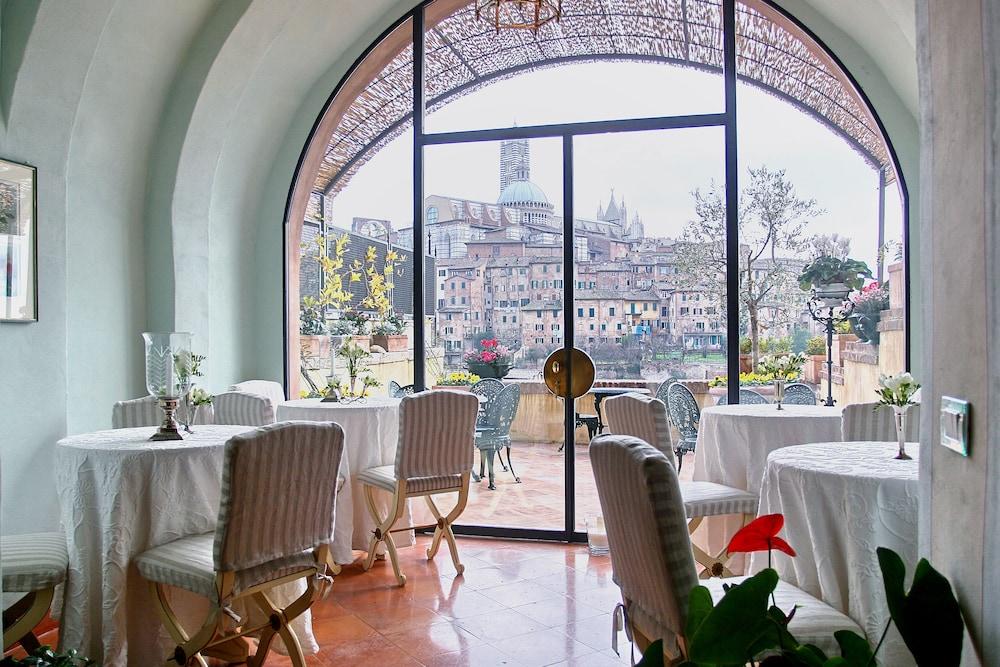 Residenza D'Epoca Campo Regio Relais Bed and Breakfast Siena Eksteriør billede